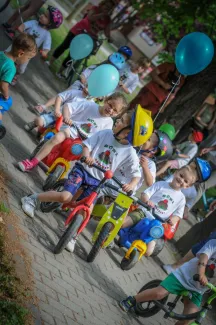 Gyermeknapi motoros felvonulás - Százszorszép Óvoda - Margaréta Óvoda