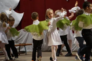 Százszorszép Óvoda - Ünnepi karácsonyi műsor 2017.